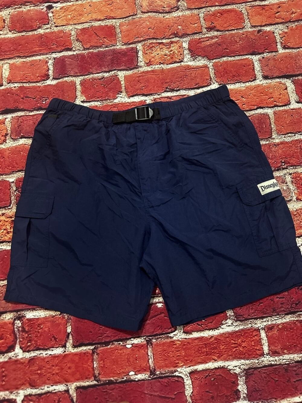 Men’s Disneyland resort shorts, size, medium